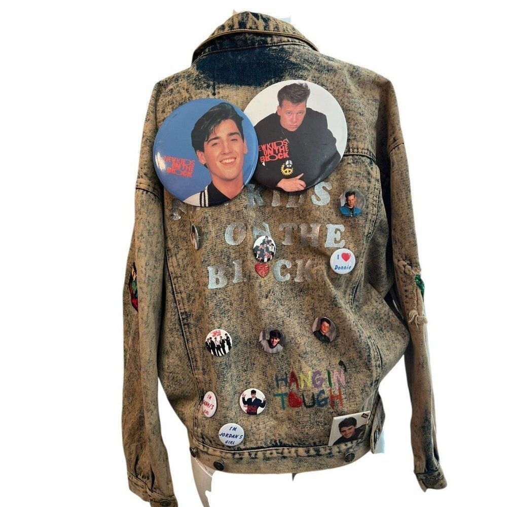 Small Acid Wash Denim Jacket Lot of 26 New Kids on The Block Buttons Donnie Joey - Picture 2 of 16